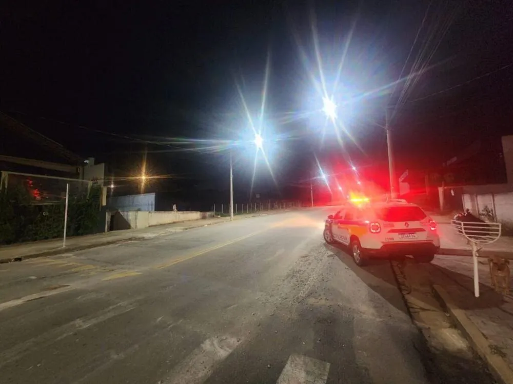 Suspeito é preso por tráfico de drogas no bairro Vila Suzana após denúncia