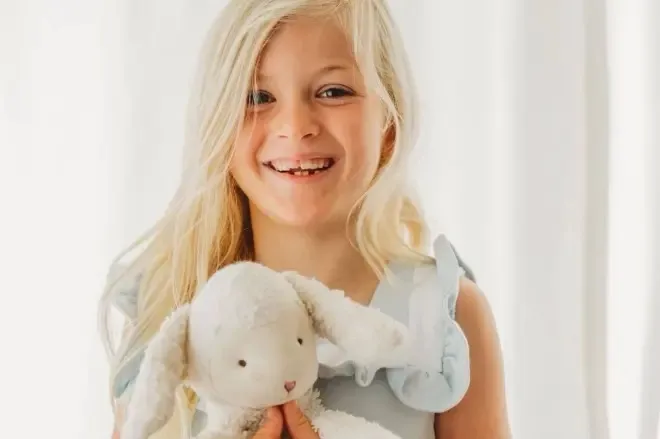 Criança de 8 anos morre após infecção por “ameba comedora de cérebros” nos EUA