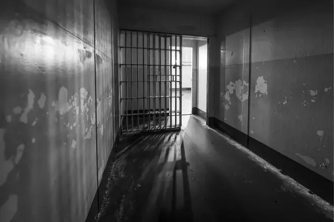 Homem condenado à morte em 1985 é libertado nos EUA após novas evidências